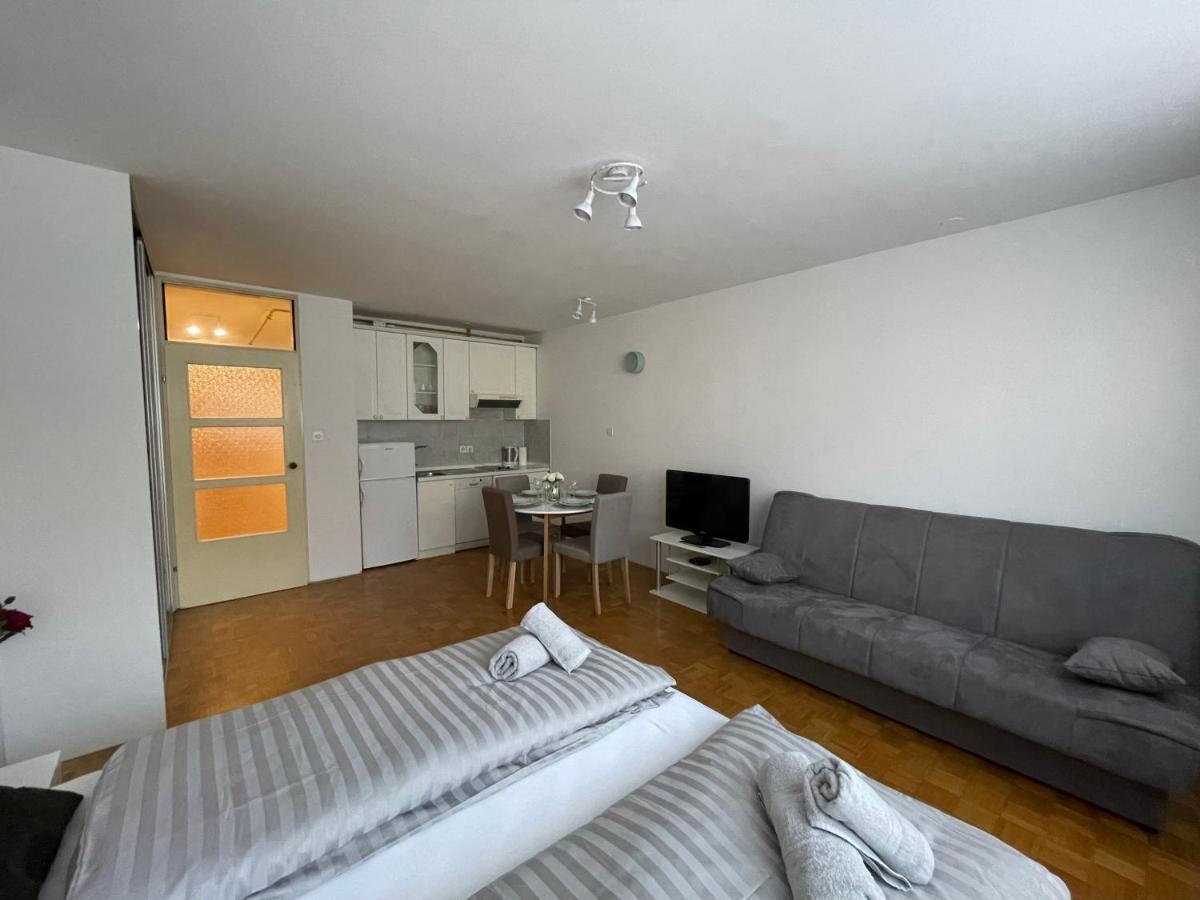 Apartment Green - Grey Любляна Екстериор снимка